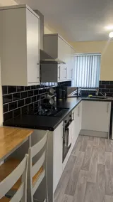 Easy Living Stays Burton on Trent - Image 4