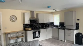 Easy Living Stays Burton on Trent - Image 3