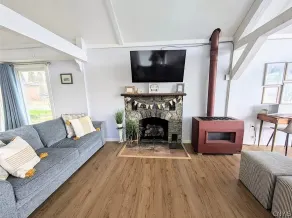 Bay Edge Cottage - Image 5