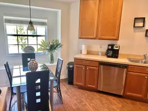 Fully Furnished Awesome Home - Image 5