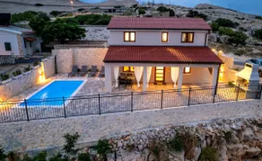 Villa Kamia - Luxury seaview villa with private heated pool - Image 2