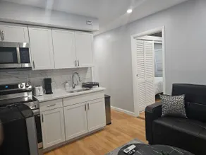 Elegant Suite near JFK Airport - Image 5