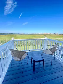 Bayfront House: Best Views! Mins to Beach & AC - Image 4