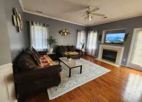 Private, Spacious Entire 3-Bedroom Family Home - Image 2
