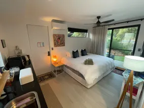 Eagle Bay House - Image 2