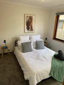 Renovated 4 Bed Home With SPA+ King BED Sleeps 10 - Image 3