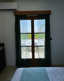 Apartment with a sea view - Image 5