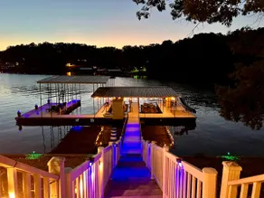 Private dock, SANDY beach, waterslide and more! - Image 5