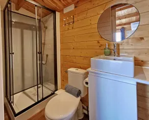 Small chalet with sauna, Alpine view, A/C & fiber - Image 4