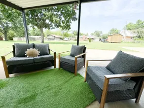 Room to move / 4 Beds Sleeps 8 / 29m to Nash - Image 4