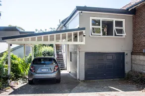 Entire private apartment in Hornsby - Image 4