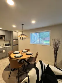 The Luxe Lower Loft - Image 4