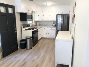3 Bedroom Near HPU - Image 5