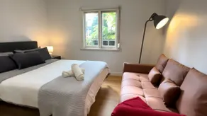 Affordable 3-bedroom 5 beds cute house - Image 3