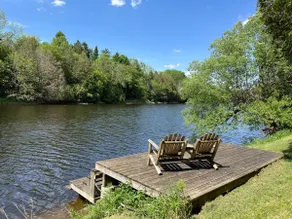 Riverside Retreat with Sauna & Hot Tub in Elora - Image 5