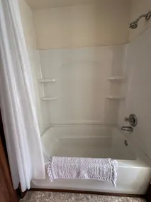 Spacious DWTN Victorian apt Duckpond - Image 5