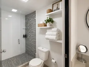 Central 2BR Tower | Pool, Gym & 2 Parking Spaces - Image 4