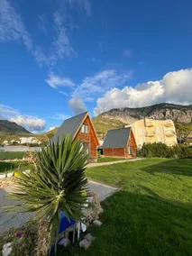 Champion bungalow - Image 2
