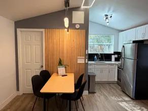 San Marco/Downtown Modern Suite - Image 3