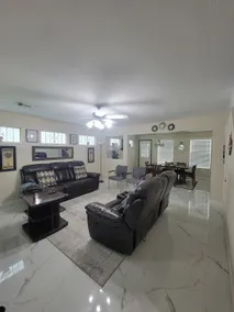 4 BR 3BA Fall Getaway near Asian Town/ Sugarland - Image 2
