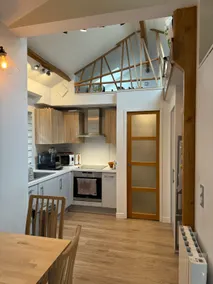 2-bedroom house with garden - Image 4