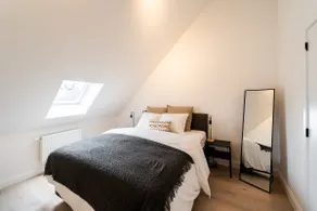 Antwerp Comfort: 3-Bedroom Apartment for 9 - Image 5