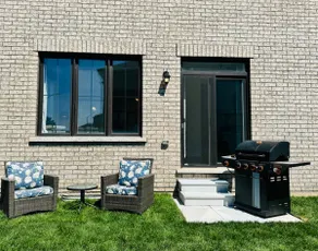 Niagara Bliss: Relaxation & Adventure Await - Image 3