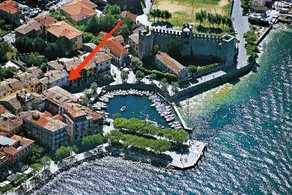 Historic Apartment on the Marina - Lake View - Image 2