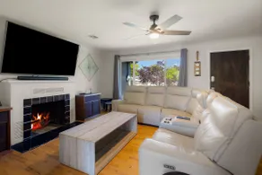 The Mixture: Cozy Retreat with Hot Tub! - Image 2