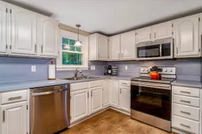King Bed| FirePit| Dog Friendly|10 Min to Town - Image 5