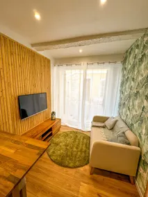 Entire place: Le Spa des Voutes Jacuzzi/Cinema - Image 5