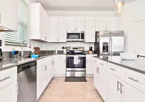 Casa Inman - 3BR Luxury Stay Minutes from Legoland - Image 4