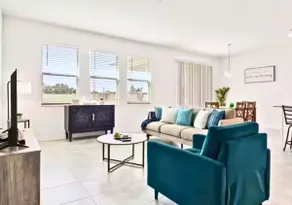 Casa Inman - 3BR Luxury Stay Minutes from Legoland - Image 2