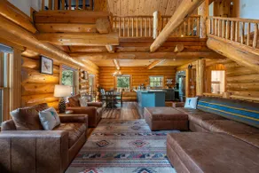 Sugar Pine Lodge at Peppermint Falls Ranch - Image 5