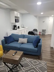 Luxury 1 Bedroom Basement Suite - Image 5