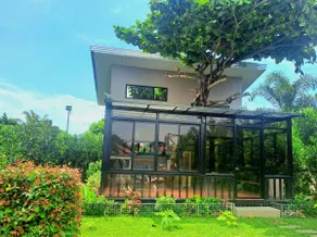 Entire Loft House Patio & Garden, Belle's Homestay - Image 2