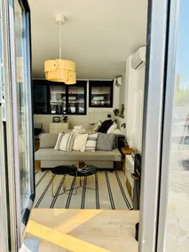 Spacious Studio ideal for Families & Work - Image 3