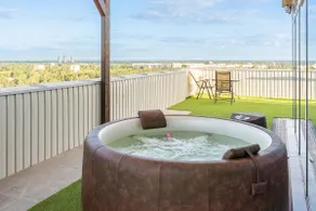 sky_Penthouse - Image 4