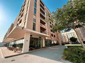1BR Skyview Penthouse by Blue Cloud Holidays - Image 4