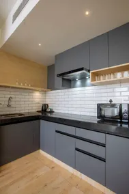 Empire Studio-Luxury Apartment by Shala Stays - Image 4