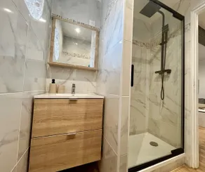 Renovated 2-room apartment 15 minutes from Lyon - Image 4