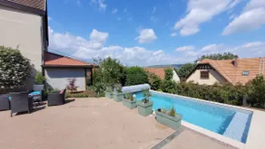 At Caroline and Loïc's ”Amidst the vines” - Image 2