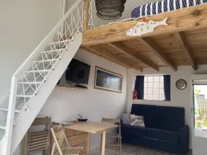 New house with enclosed garden near the sea - Image 2