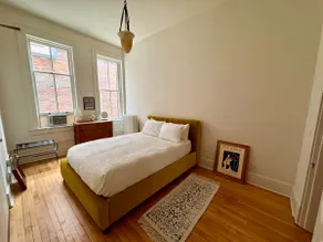 * New! Beautiful downtown Apartment on Pearl St - Image 5