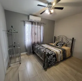 Modern, Luxurious Townhouse near the City - Image 4