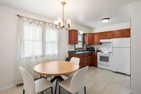 Center of town Apartment - Image 2