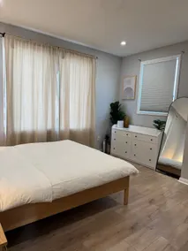 Newly renovated 2Br High Ceiling with parking - Image 2
