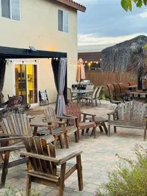 Entire 5 bd house with backyard close to wineries - Image 2