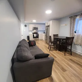 Two Bed YYT - Image 2