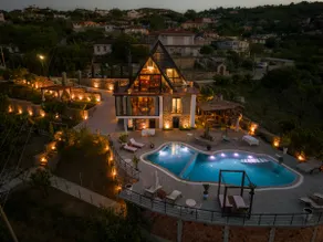Sunrise House - Swimming Pool - Image 3